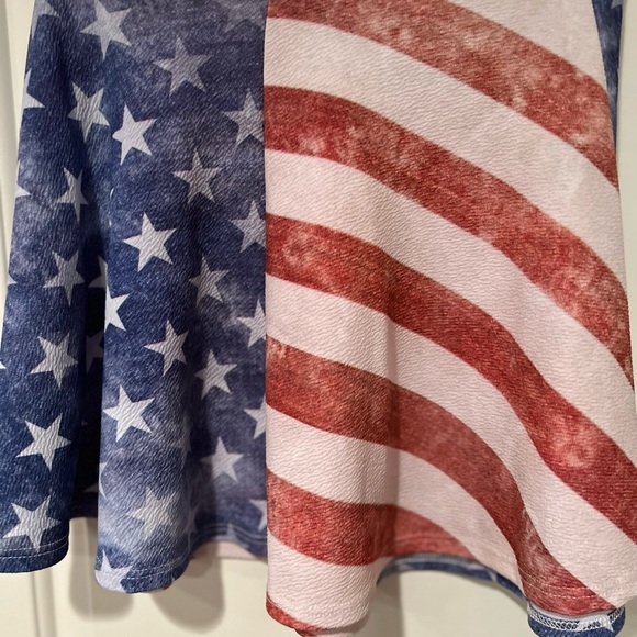 Papaya Red, White & Blue skirt size S, short, elastic waist, faded - Picture 6 of 9